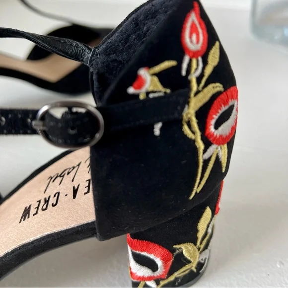 Chelsea-Crew Frenchie Black Faux Suede Chunk Heels Sz US 7 - Picture 10 of 13